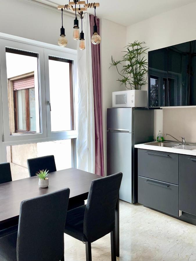 מילאנו The White House, Modern Apartment In Center מראה חיצוני תמונה
