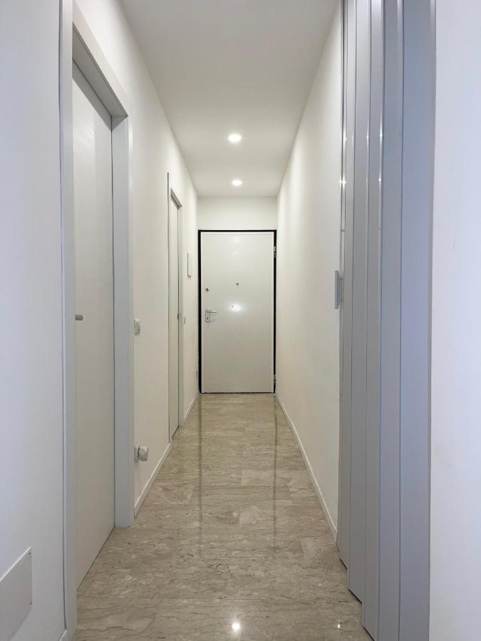 מילאנו The White House, Modern Apartment In Center מראה חיצוני תמונה